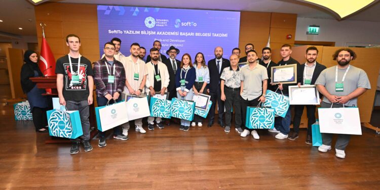 TÜBİDER YK Başkanımız Tuncay Işık’ın da katıldığı törenle SoftITo Yazılım-Bilişim Akademisi ikinci dönem mezunları başarı belgelerini aldılar.